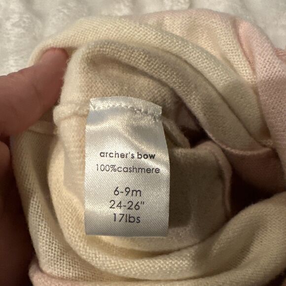 Archer’s Bow 6-9 Months 100% Cashmere  Baby Romper Outfit Pink Girls One Piece - Picture 11 of 12